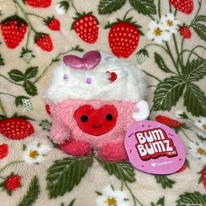 Meghan the milkshake Bum Bumz NWT